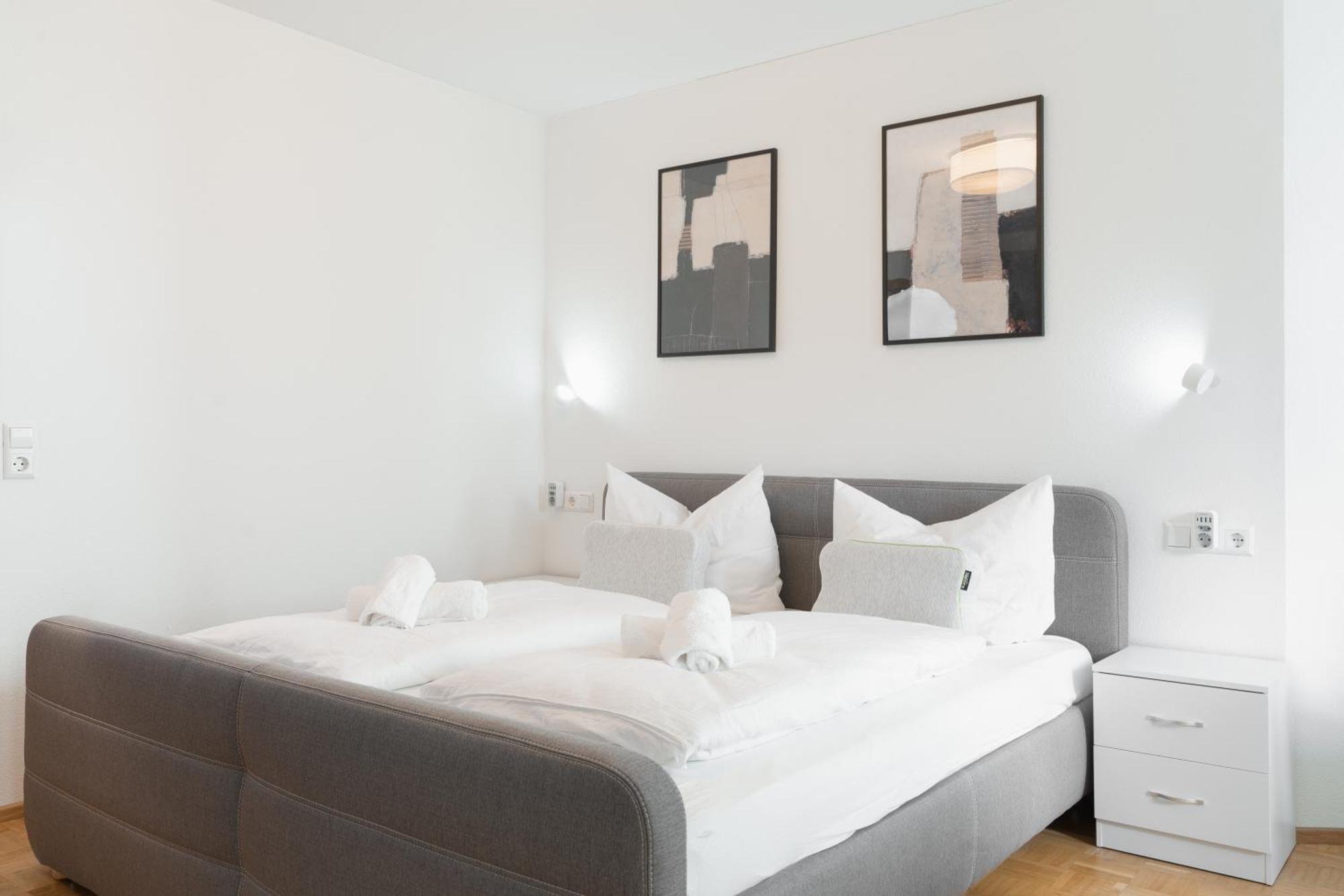 Untersee-Suite Istayunixi Seenaehe-Terrasse-Workspace-Netflix-Parkplatz Radolfzell am Bodensee Buitenkant foto